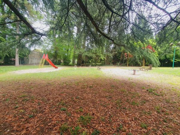 Location Appartement 4 pièces 85 m2 à Bourgoin-Jallieu