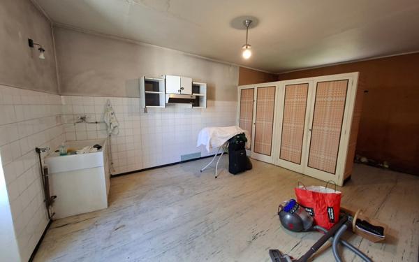 Maison à vendre    7 pièces • 303 m2 Renage