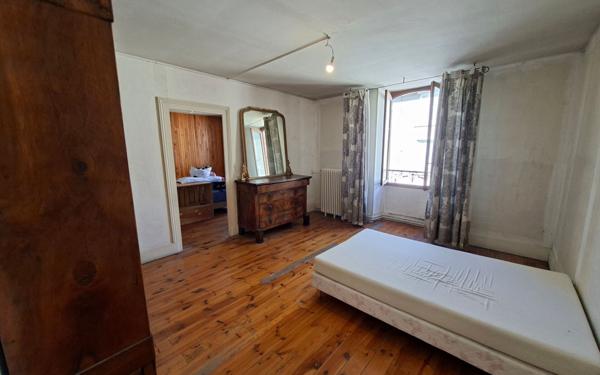 Maison à vendre    7 pièces • 303 m2 Renage