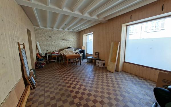 Maison à vendre    7 pièces • 303 m2 Renage