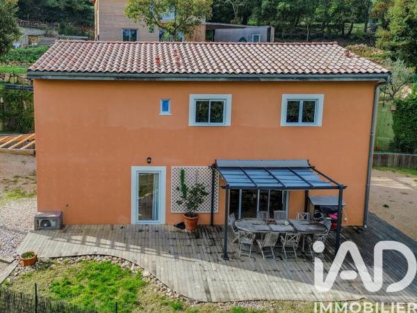 Maison à vendre 6 pièces 157 m² Vidauban