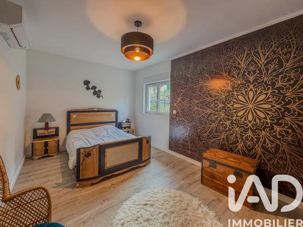 Maison à vendre 6 pièces 157 m² Vidauban