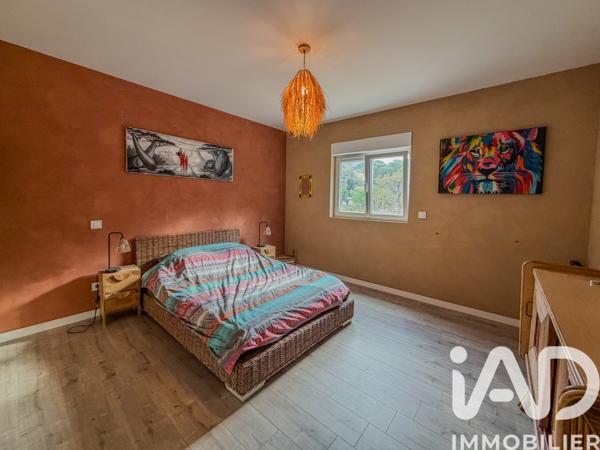 Maison à vendre 6 pièces 157 m² Vidauban