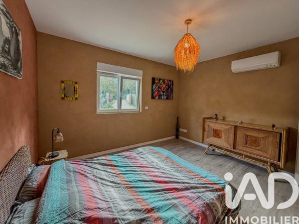 Maison à vendre 6 pièces 157 m² Vidauban
