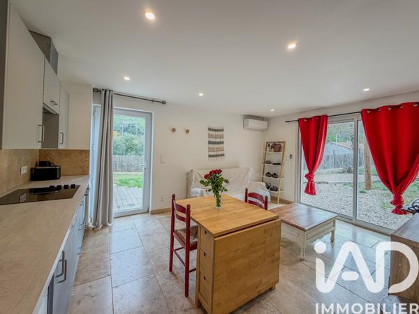 Maison à vendre 6 pièces 157 m² Vidauban