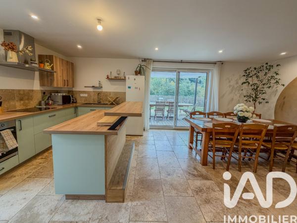 Maison à vendre 6 pièces 157 m² Vidauban