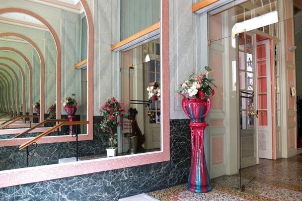 Immeuble ancien hôtel à vendre PLOMBIERES LES BAINS (88) de 3500m² sur quatre niveaux.