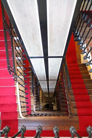 Immeuble ancien hôtel à vendre PLOMBIERES LES BAINS (88) de 3500m² sur quatre niveaux.