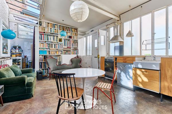 Atelier d’artiste lumineux entre Buttes Chaumont et Belleville