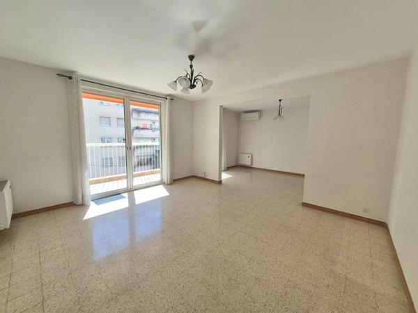 Appartement Marseille 4 pièce(s) 97 m2 avec extérieur