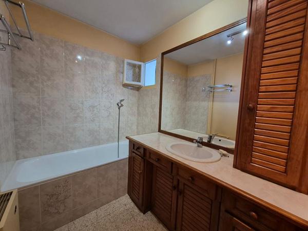 Appartement Marseille 4 pièce(s) 97 m2 avec extérieur