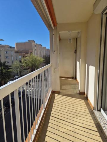 Appartement Marseille 4 pièce(s) 97 m2 avec extérieur
