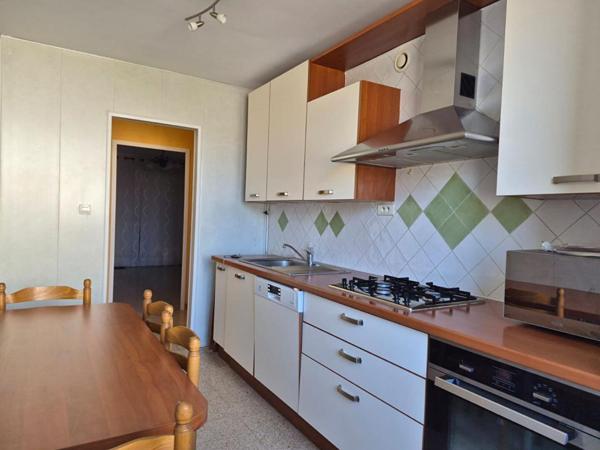 Appartement Marseille 4 pièce(s) 97 m2 avec extérieur