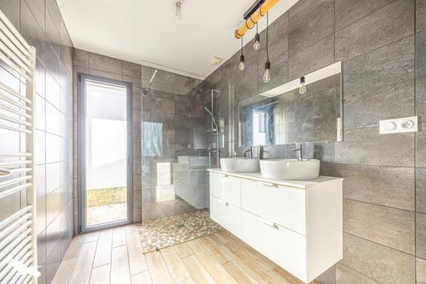 Maison 272 896 € Niort 5 p 109 m² DPE C