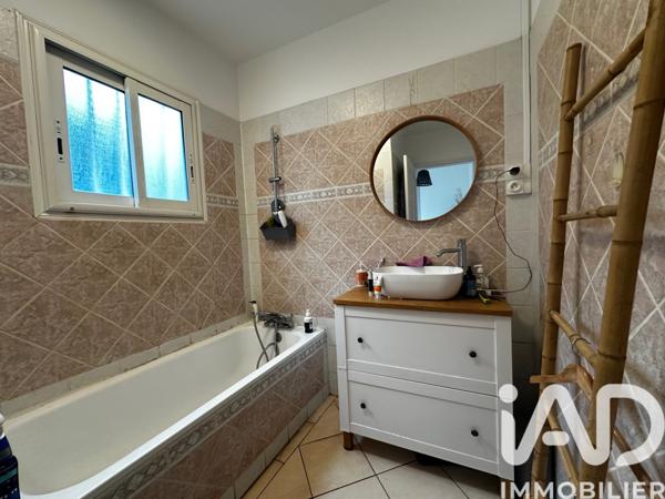 Maison à vendre 10 pièces 187 m² Saint-Leu