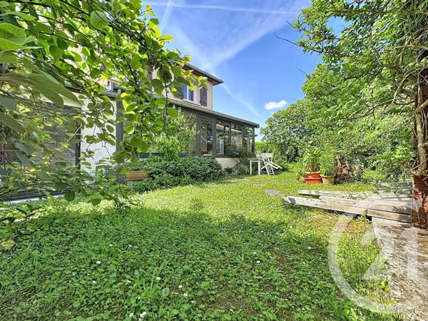 Maison à vendre  6 pièces - 176 m 2   GENAS  - 69