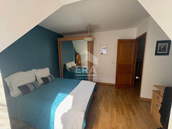 Maison Les Clayes Sous Bois 6 pièce(s) 136 m2, jardin, s/sol