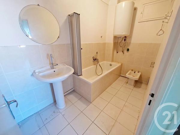 Appartement F3 à vendre  3 pièces - 62,40 m 2   CAGNES SUR MER  - 06