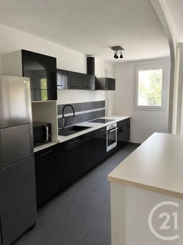 Appartement F3 à vendre  3 pièces - 68,80 m 2   MARIGNANE  - 13