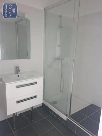 Appartement à louer 3 pièces 53.57m²