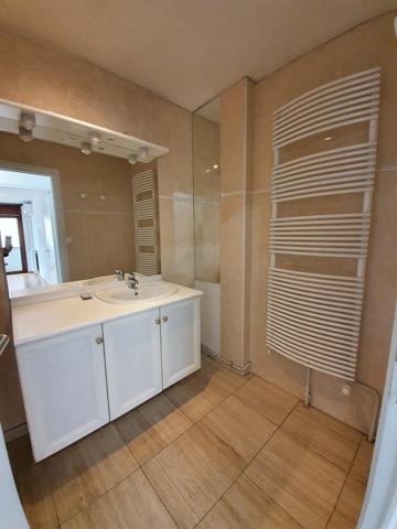 Appartement · Location Grenoble (38000) 4 pièces · 87m²