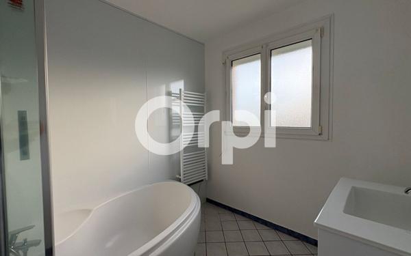 Maison à louer    4 pièces •  Fessenheim