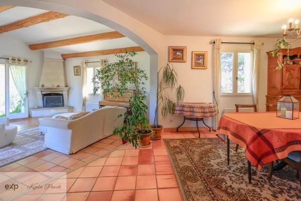 Propriété Provençale avec Vue Imprenable, Piscine et Dépendance à Rognes, 20kms d'Aix-en-Provence