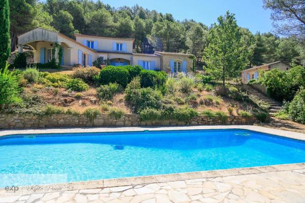 Propriété Provençale avec Vue Imprenable, Piscine et Dépendance à Rognes, 20kms d'Aix-en-Provence