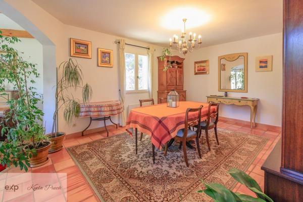 Propriété Provençale avec Vue Imprenable, Piscine et Dépendance à Rognes, 20kms d'Aix-en-Provence