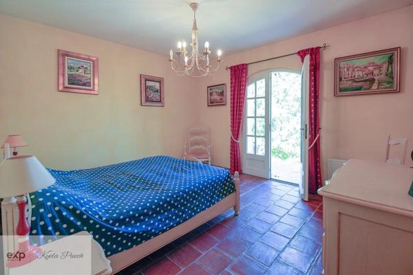 Propriété Provençale avec Vue Imprenable, Piscine et Dépendance à Rognes, 20kms d'Aix-en-Provence