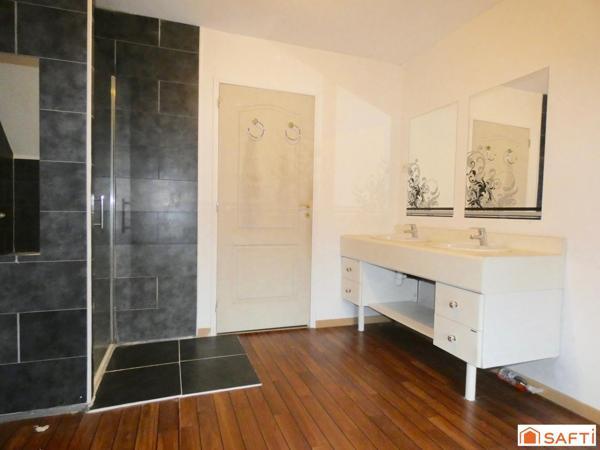 Maison familiale aux volumes généreux, sans vis à vis