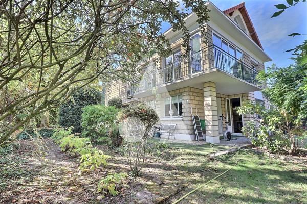 Maison 8 pièces 180 m2
