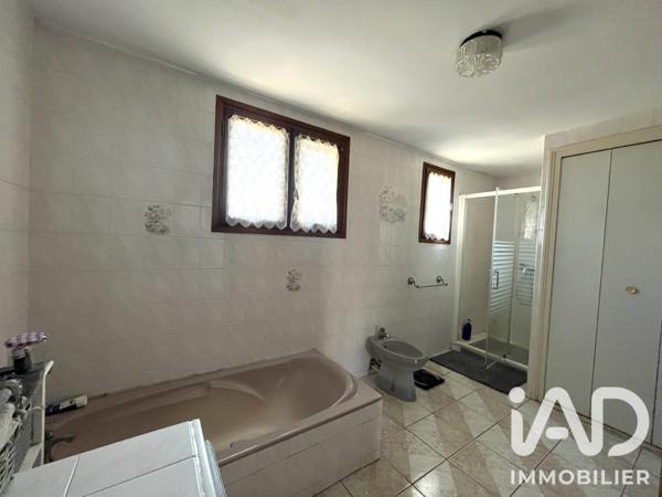 Maison à vendre 5 pièces 139 m² Fleury