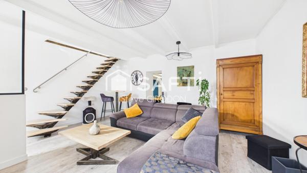 Une rénovation de qualité au cœur de Marans.