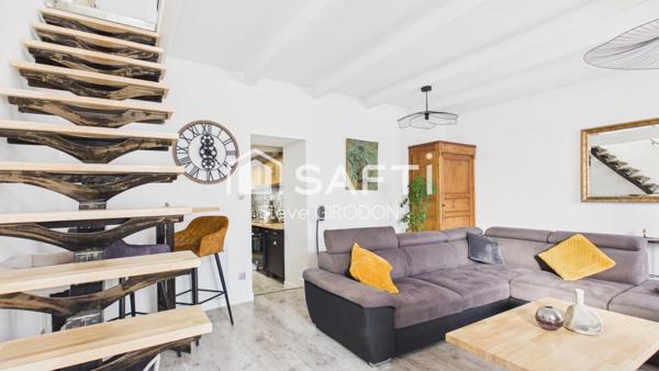 Une rénovation de qualité au cœur de Marans.
