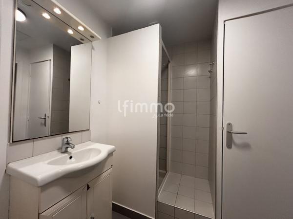 Appartement 2 pièces 38m2, proche Métro