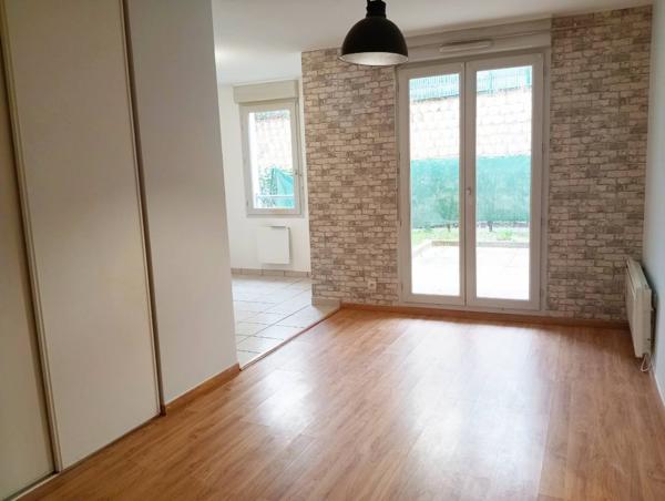 Appartement avec extérieur à Saint Etienne 2 pièce(s)