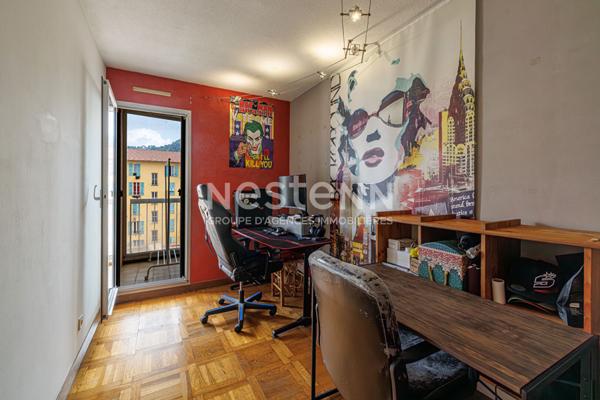 Appartement 4 pièces avec terrasse et parking en sus à vendre à Nice Riquier - Vue dégagée, calme et lumineux