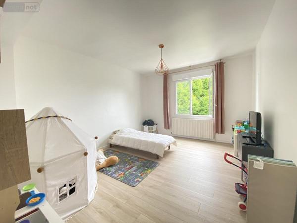 Maison à vendre à Loudéac dans les Côtes-d'Armor (22600), ref : 22110-2102