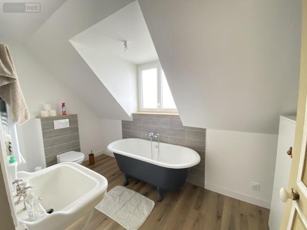 Maison à vendre à Loudéac dans les Côtes-d'Armor (22600), ref : 22110-2102