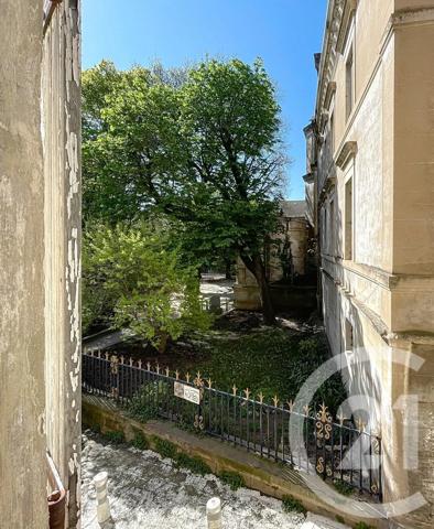 Maison à vendre  7 pièces - 189,24 m 2   BAGNOLS SUR CEZE  - 30