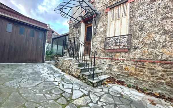 Maison à vendre    5 pièces • 98,33 m2 Épinay-sur-Seine
