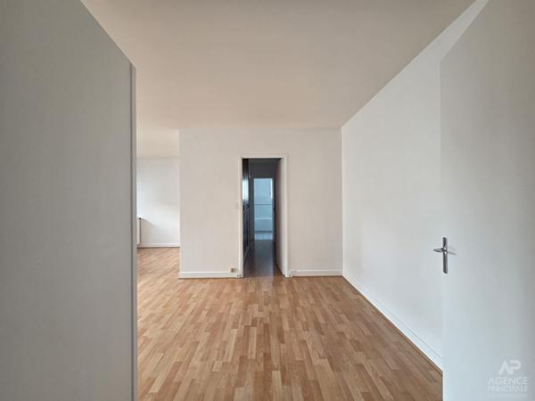 Appartement Rueil Malmaison 2 pièce(s) 58.02 m2 -Centre-ville Loyer 1 336 €/mois charges comprises **  - Référence  19479