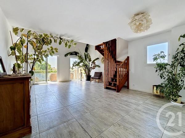 Appartement T5 à vendre  5 pièces - 101,95 m 2   MAUGUIO CARNON  - 34
