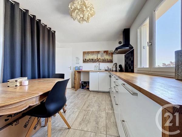 Appartement T5 à vendre  5 pièces - 101,95 m 2   MAUGUIO CARNON  - 34