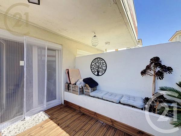 Appartement F2 à vendre  2 pièces - 28,15 m 2   FRONTIGNAN  - 34
