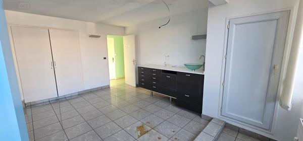 Appartement à rénover à vendre à Dunkerque dans le Nord (59140), ref : S5398