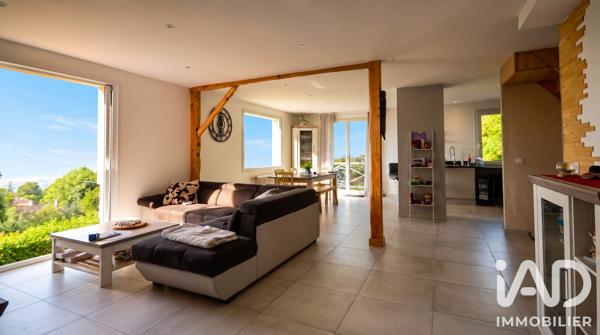 Maison à vendre 4 pièces 145 m² Gex