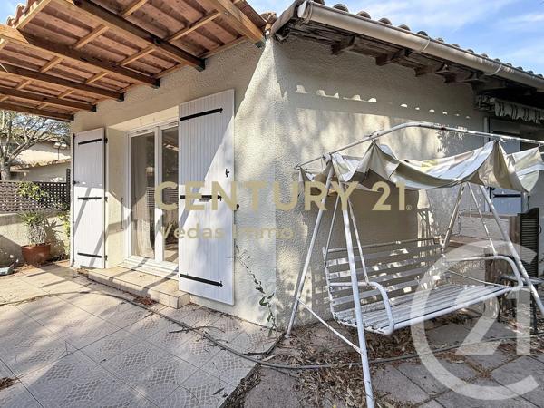 Maison à vendre  4 pièces - 101 m 2   ST JEAN DE VEDAS  - 34