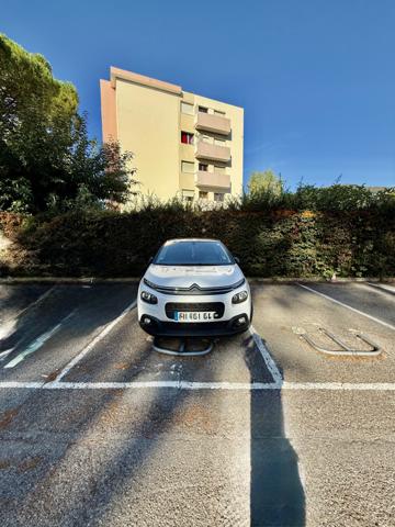 Mandelieu-la-Napoule (06210) Exclusivité à vendre – Place de parking extérieur – Mandelieu-la-Napoule (Capitou)